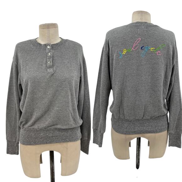 Monrow‎ Soul Cycle Collab Embroidered Sweatshirt Top Henley Gray Size Small - Picture 1 of 11